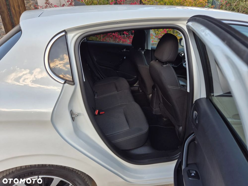 Peugeot 208 PureTech 82 Start & Stop Tech Edition - 14
