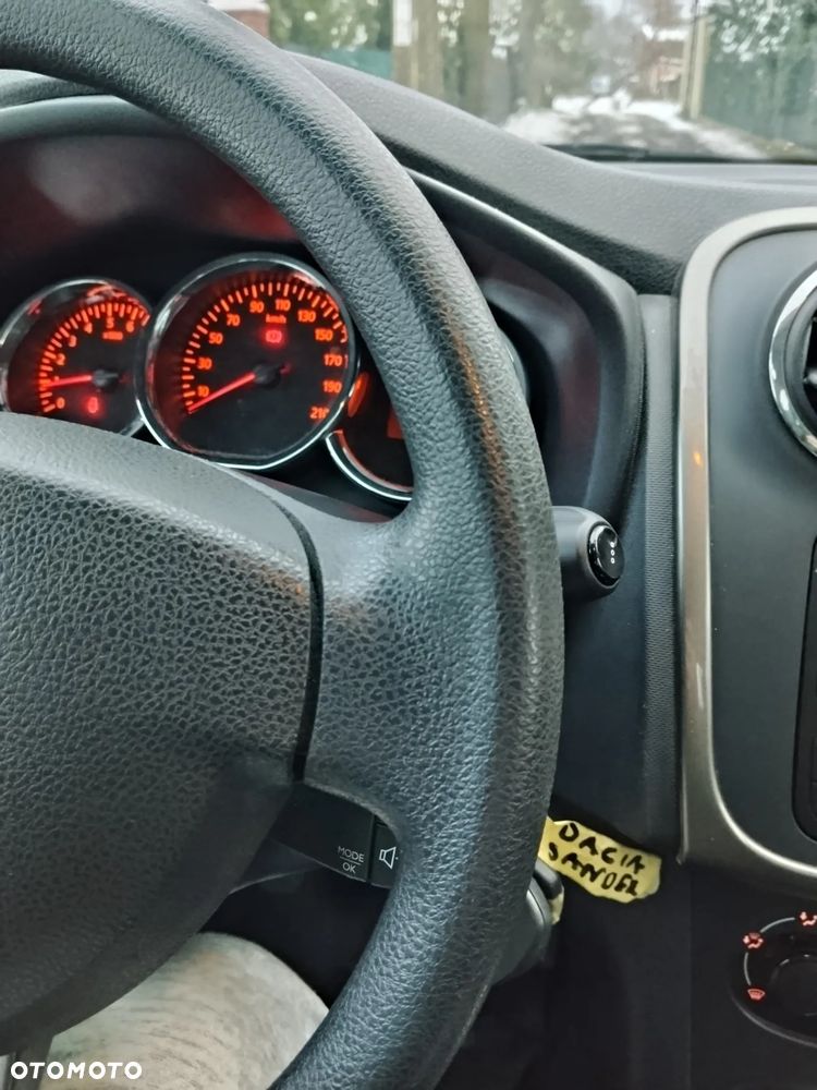 Dacia Sandero TCe 90 Celebration - 13