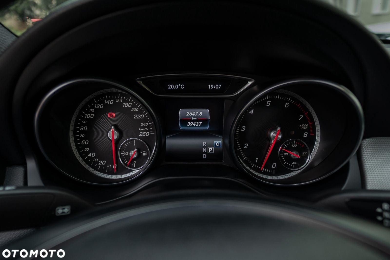 Mercedes-Benz CLA 250 4Matic 7G-DCT - 28