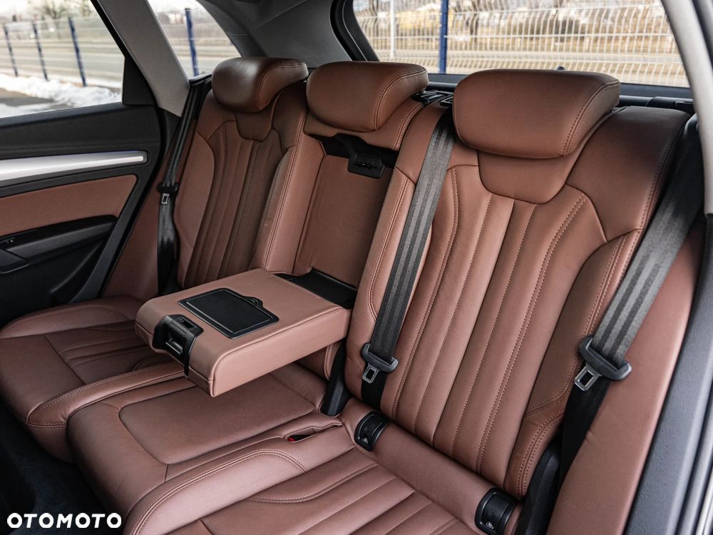 Audi Q5 50 TFSI e Quattro S tronic - 27