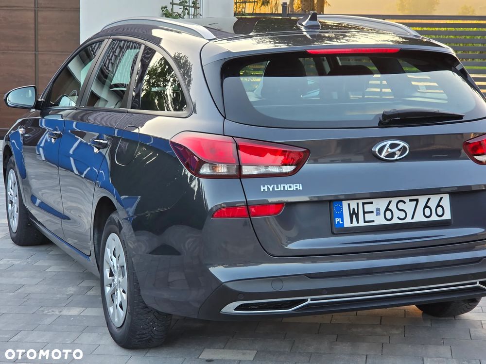 Hyundai i30 1.5 DPI Classic + - 3