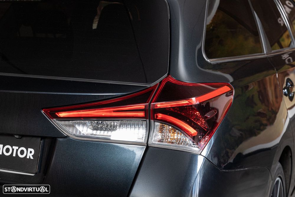 Toyota Auris Touring Sports 1.6 D-4D Comfort+P.Sport - 9