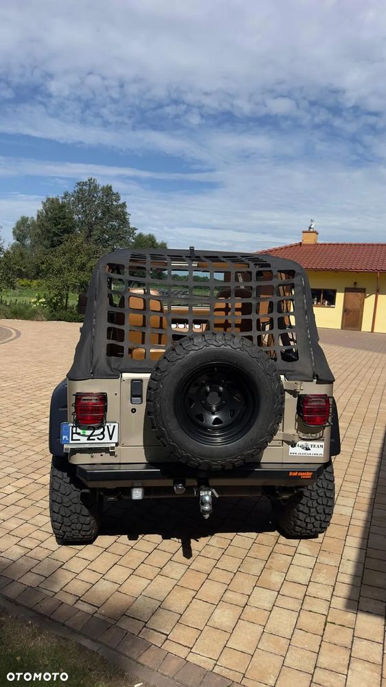 Jeep Wrangler 4.0 - 6