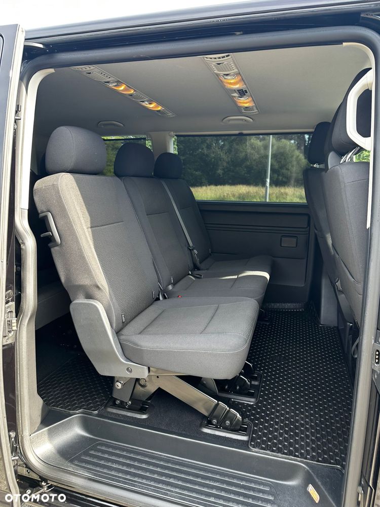 Volkswagen Caravelle - 7