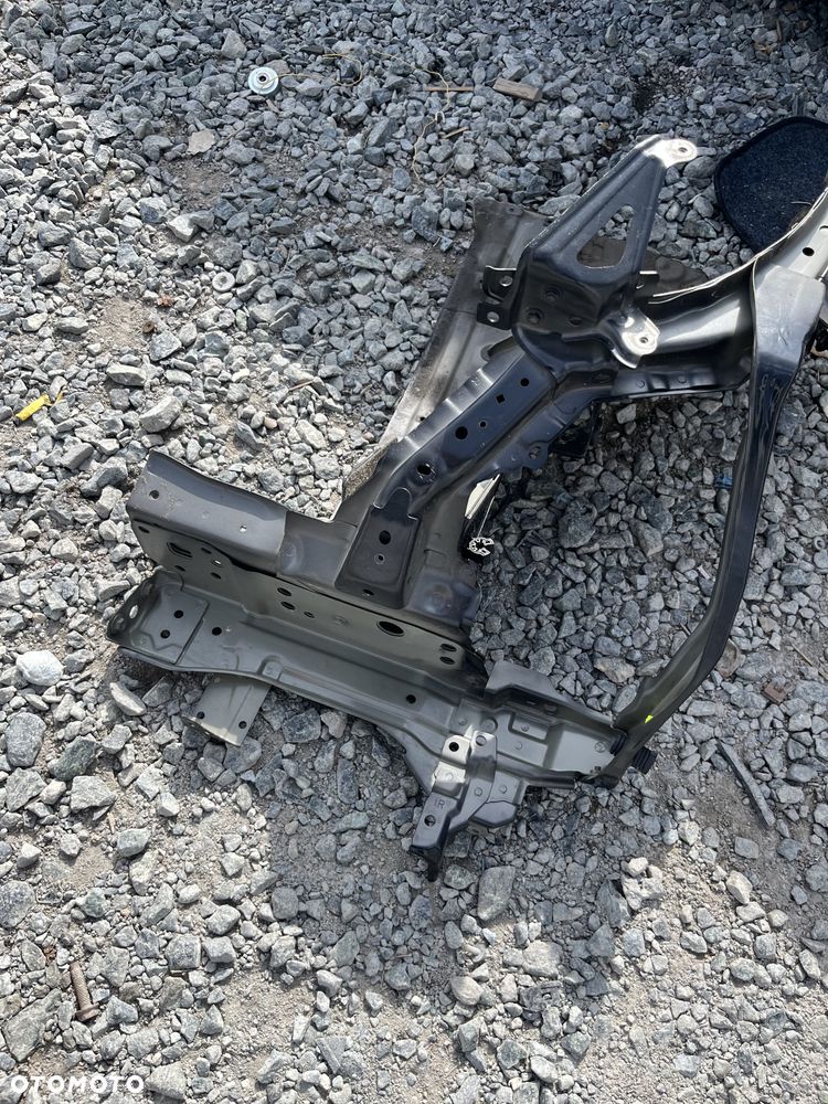 Ćwiartka prawa podłużnica Toyota Corolla E21 - 8