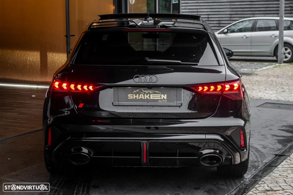 Audi RS3 Sportback 2.5 TFSI quattro S tronic - 11