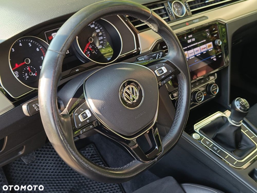 Volkswagen Passat 1.5 TSI EVO Business - 11