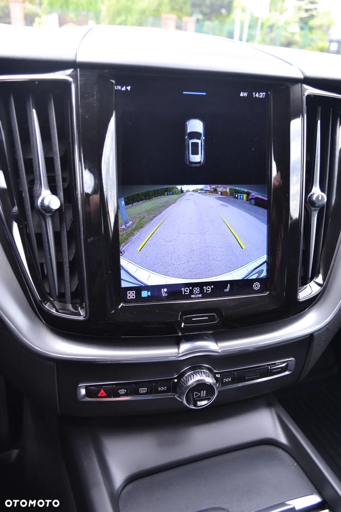 Volvo XC 60 - 22