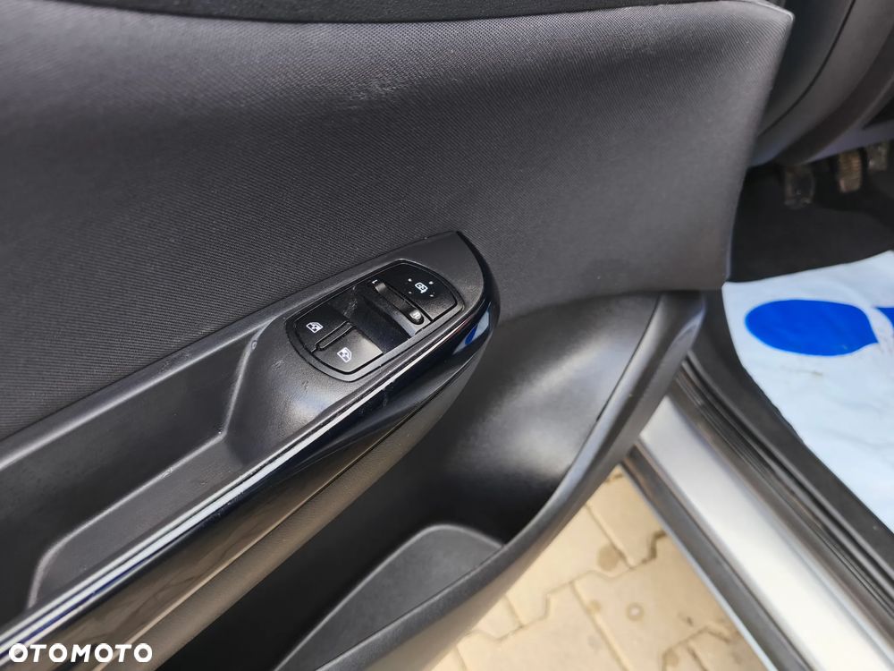 Opel Corsa 1.3 CDTI Cosmo - 10