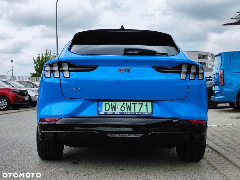 Ford Mustang Mach-E - 34