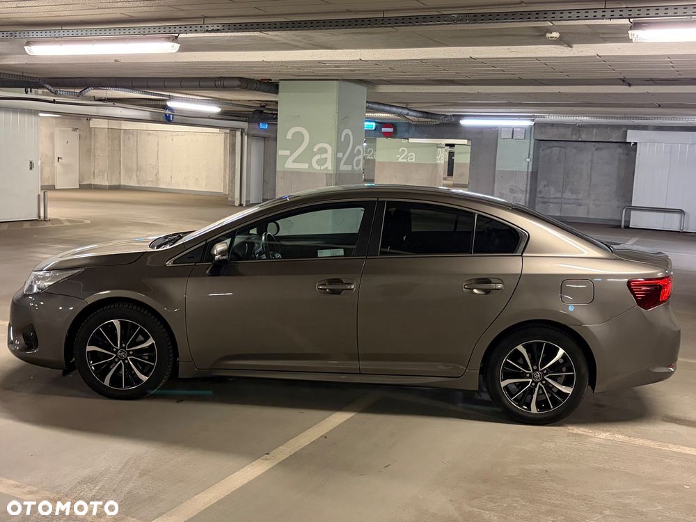Toyota Avensis 2.0 D-4D Prestige - 16