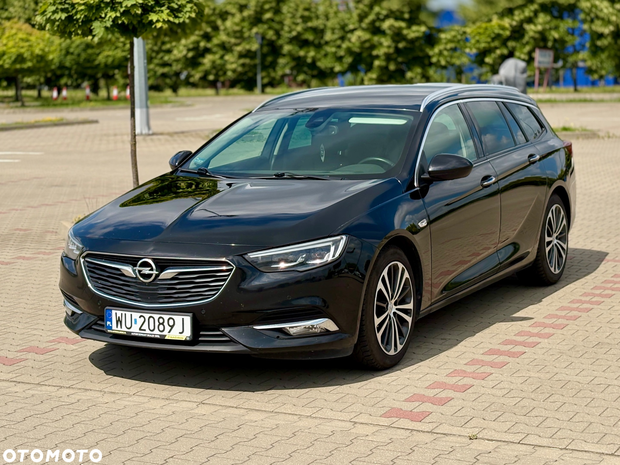 Opel Insignia CT 1.6 T Exclusive S&S - 10