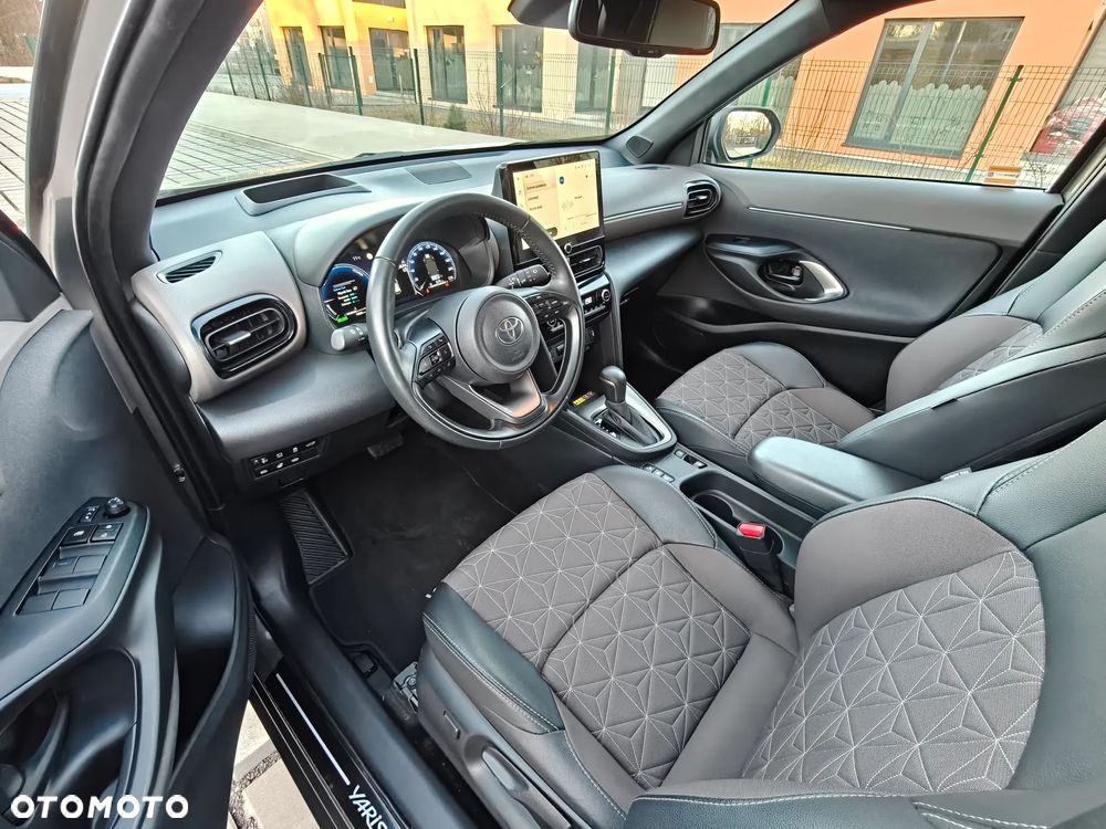 Toyota Yaris Hybrid 1.5 Executive - 1