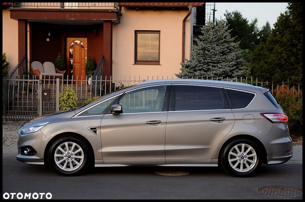 Ford S-Max - 25