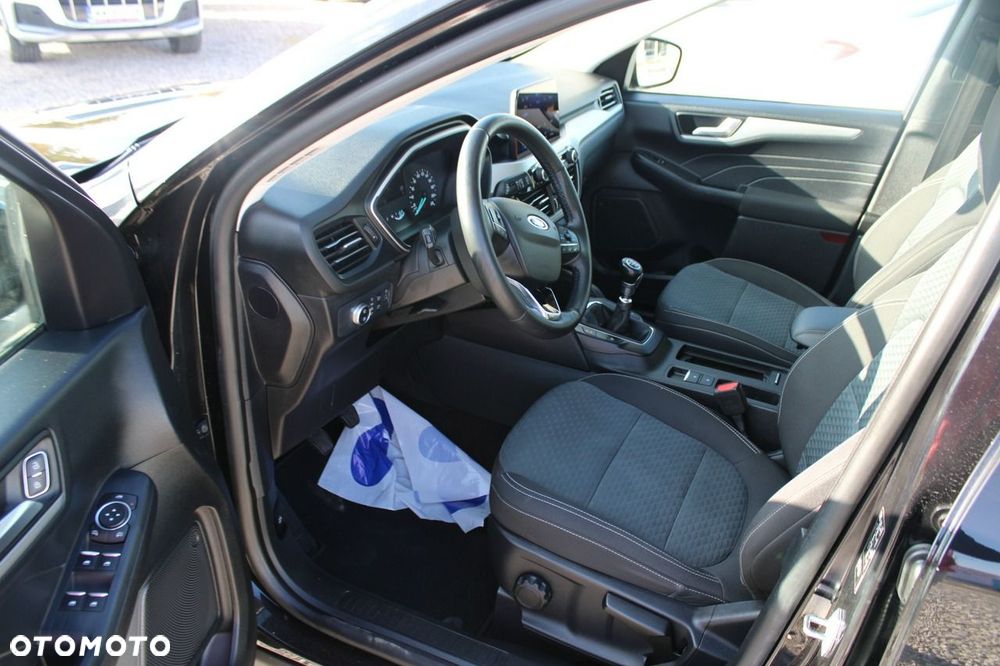 Ford Kuga - 17