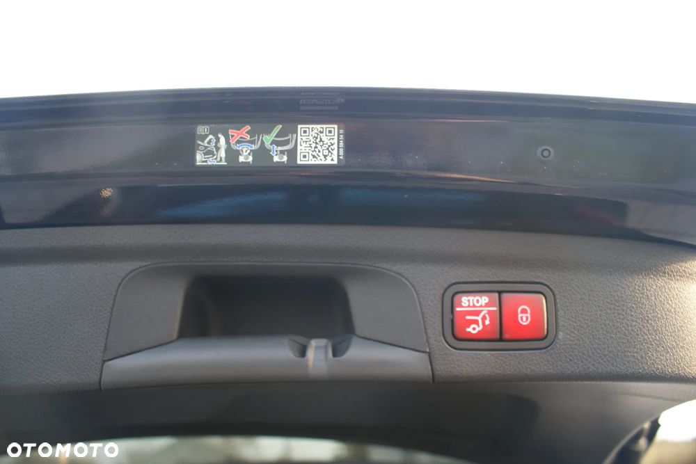 Mercedes-Benz GLE - 21