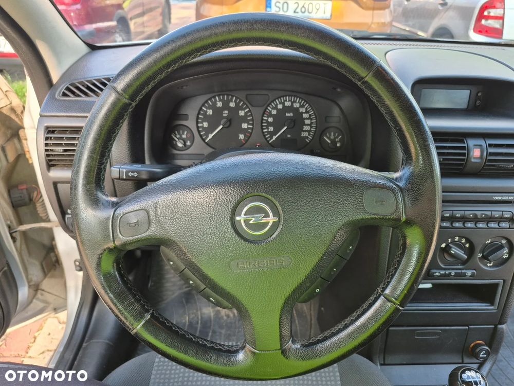 Opel Astra - 24