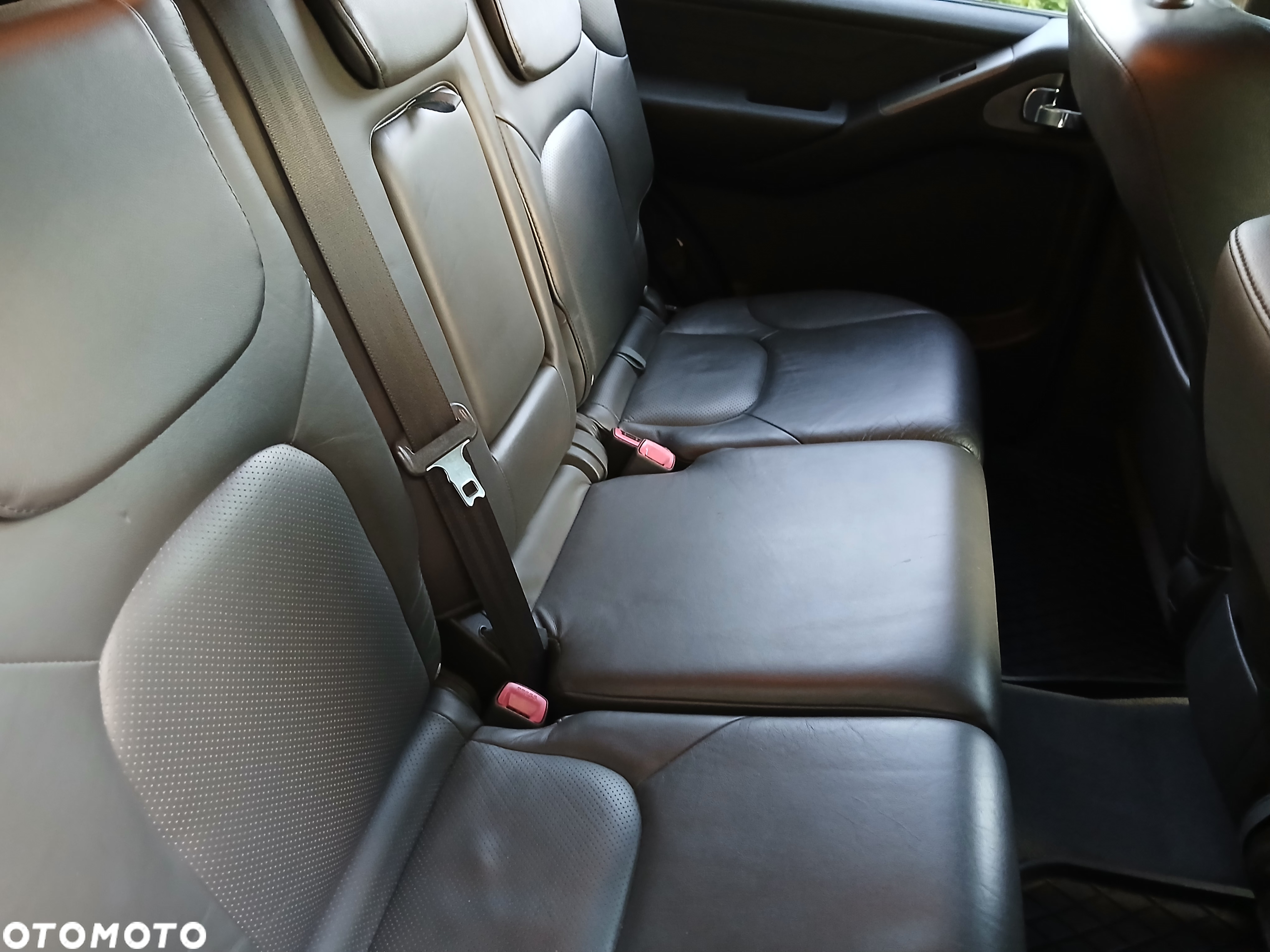 Nissan Pathfinder 2.5 dCi Platinum - 24