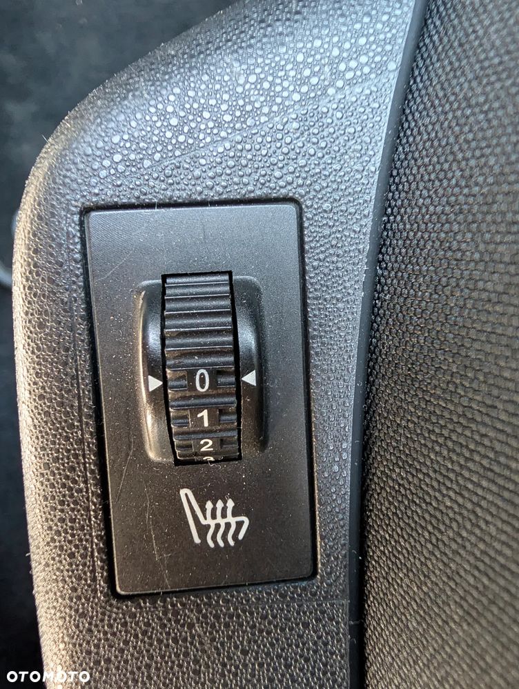 Citroën C4 BlueHDi 100 Stop&Start 86g Selection - 8