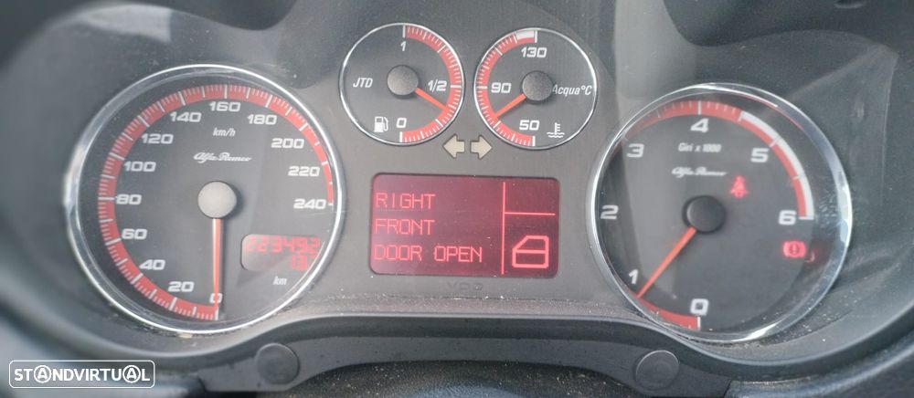 Alfa Romeo 147 1.9 JTD 16V M-Jet DPF Q2 - 6