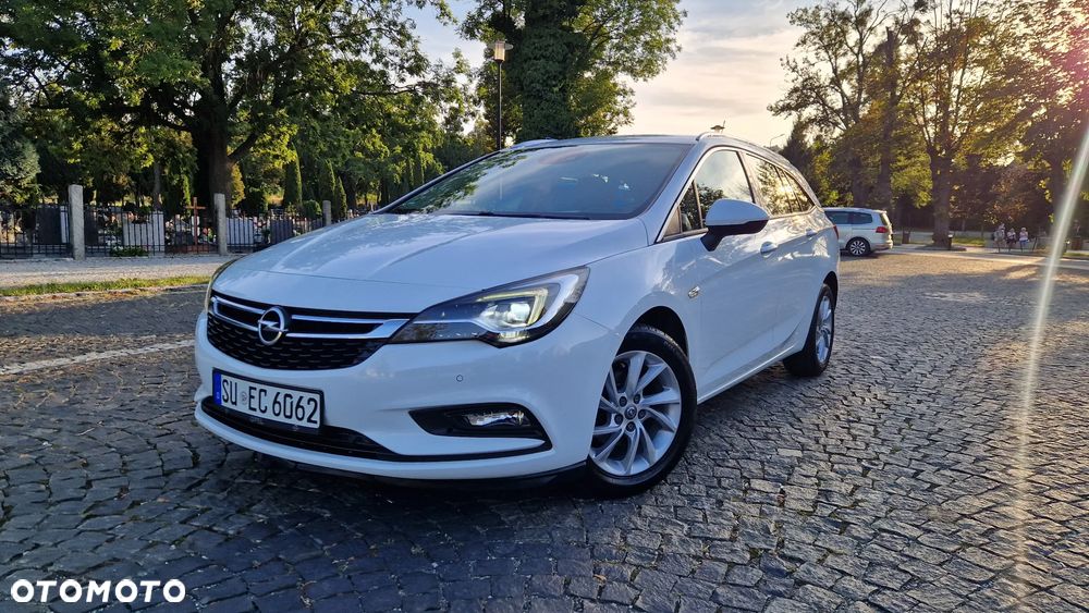 Opel Astra 1.4 Turbo Edition Sport - 1