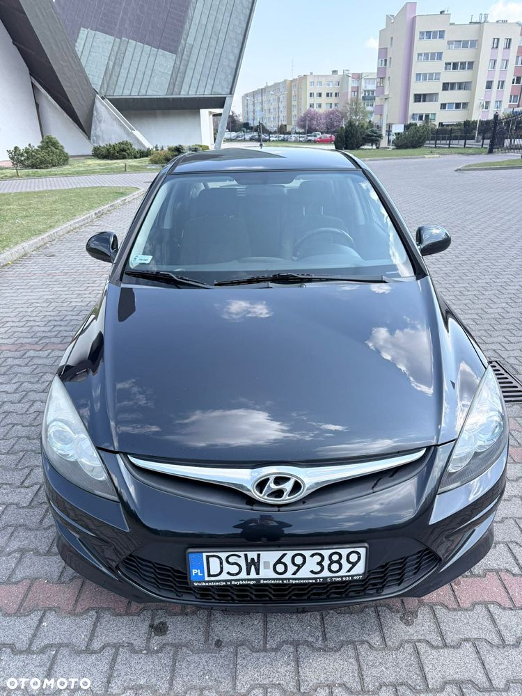 Hyundai i30 1.6 CRDi Classic + - 2