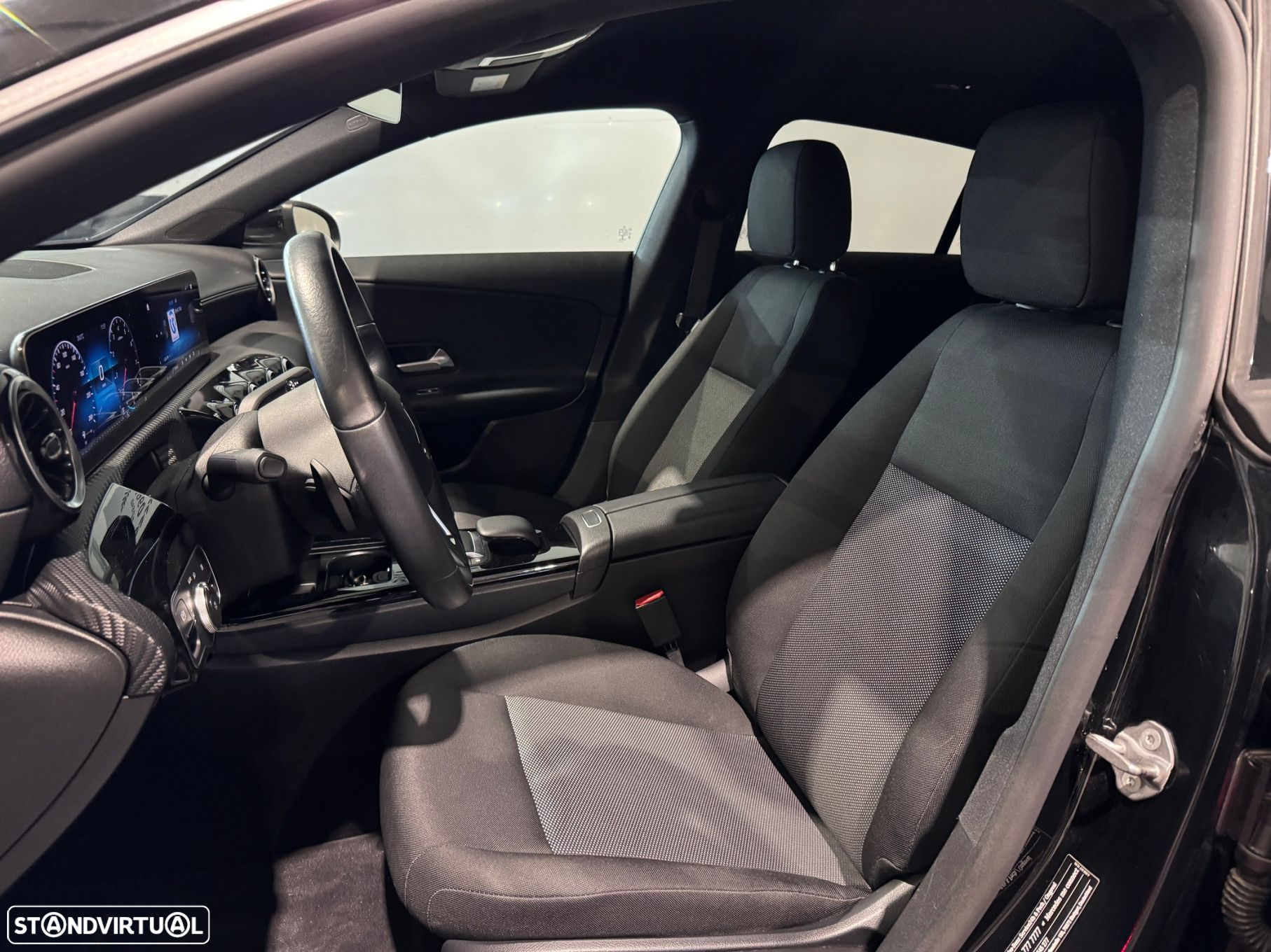 Mercedes-Benz CLA 180 - 23