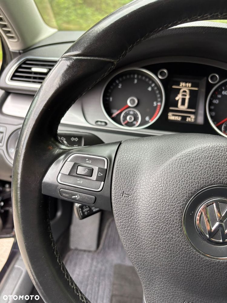 Volkswagen Passat 1.6 TDI BlueMotion - 17