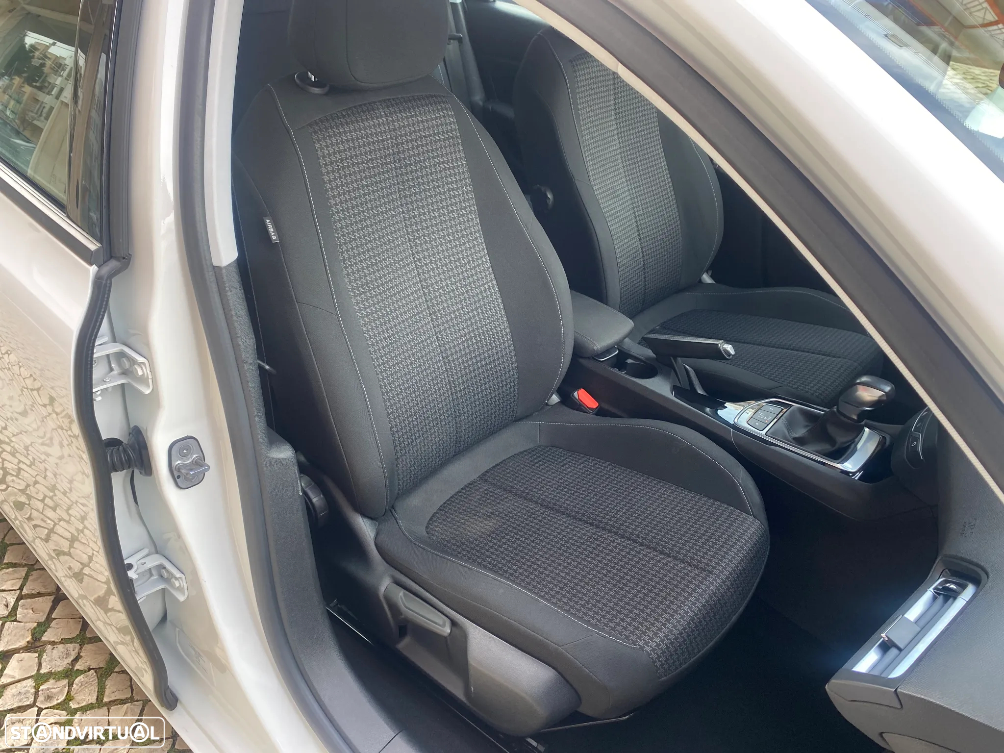 Peugeot 308 SW BlueHDi 120 EAT6 Stop & Start Active Business-Pack - 31