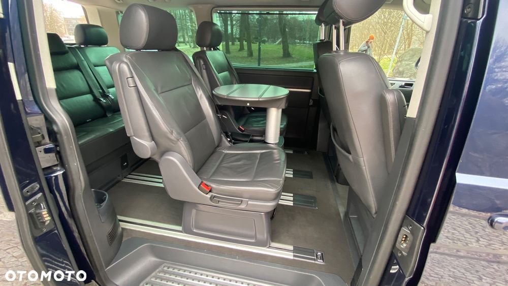 Volkswagen Multivan - 7