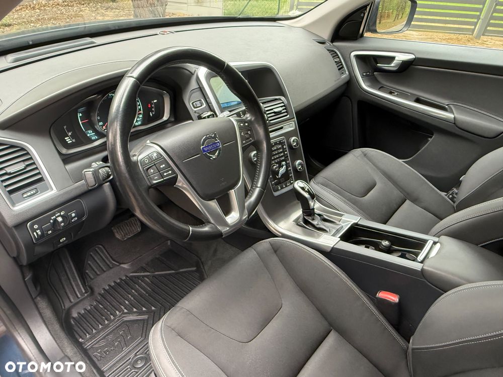 Volvo XC 60 D4 Geartronic Summum - 11