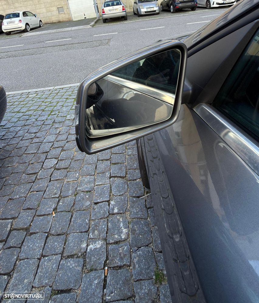 Mercedes-Benz A 180 d 7G-DCT AMG Line - 4