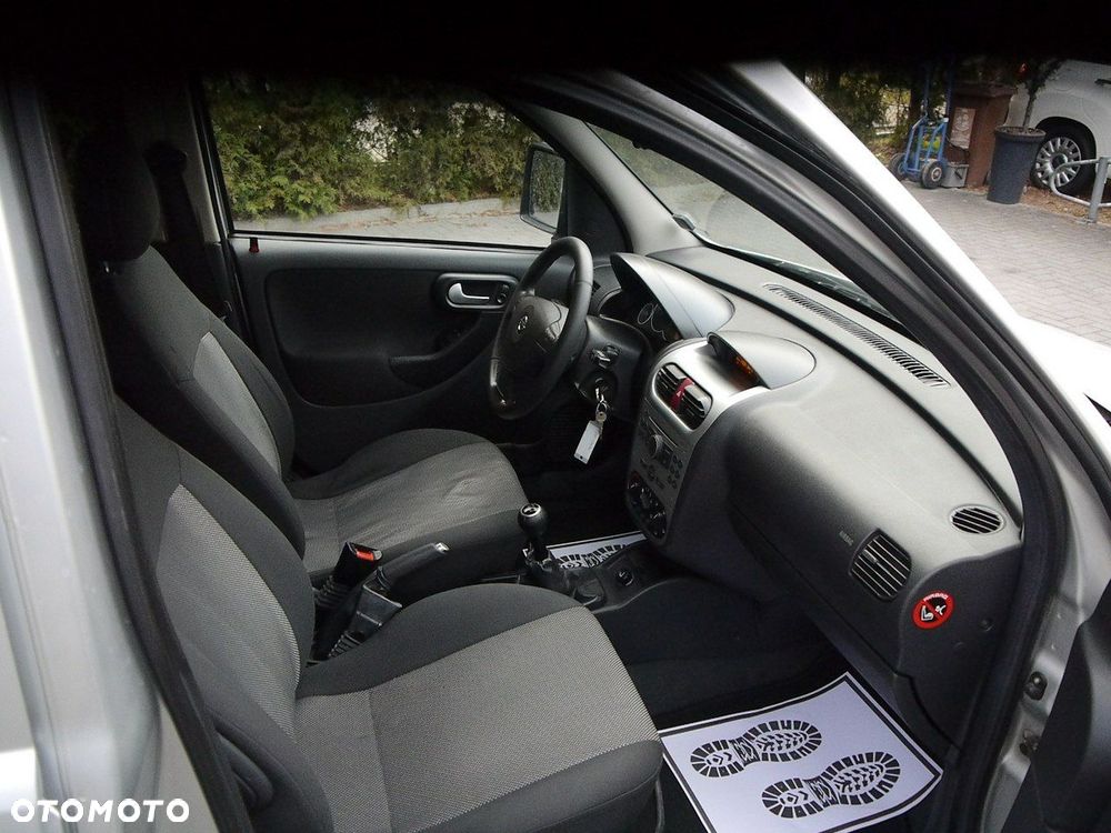 Opel Combo Tour Edition - 25