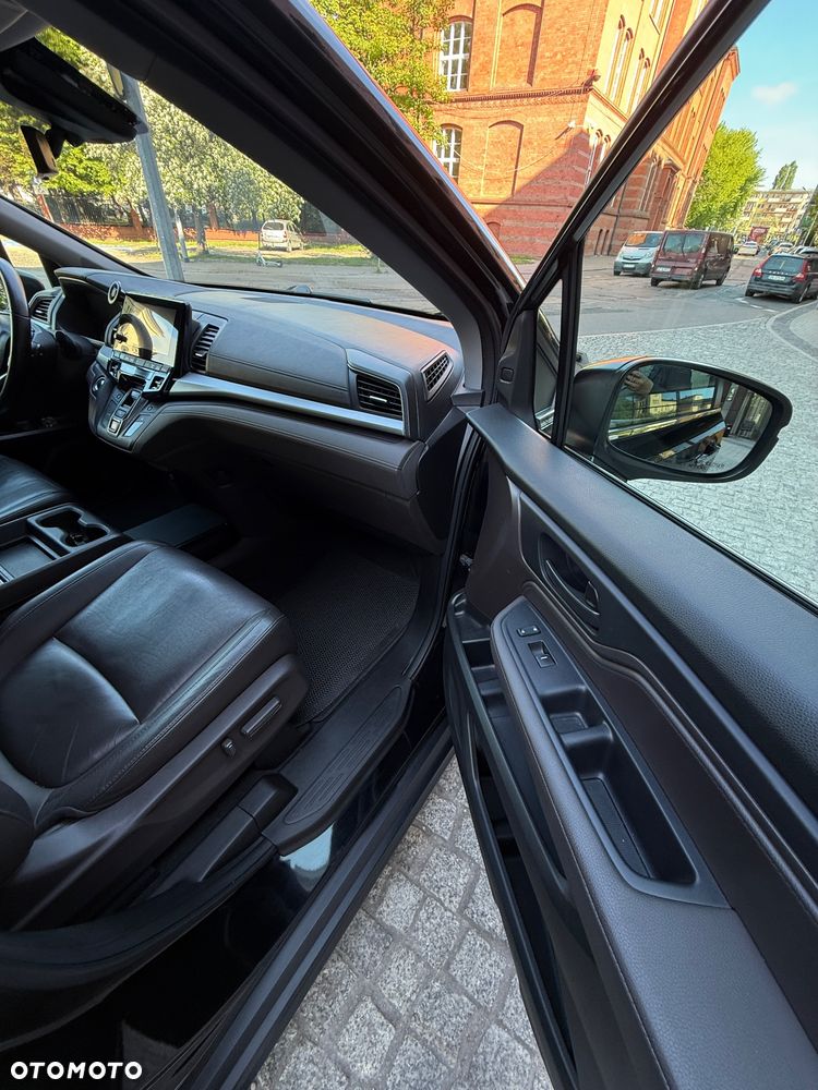 Honda Odyssey 3.5 LX - 12