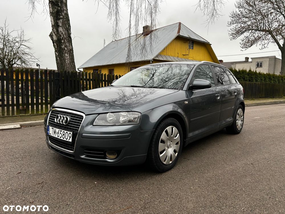 Audi A3 Sportback 2.0 TDI DPF Attraction - 1