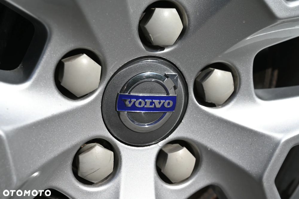 Volvo XC 60 D4 Momentum - 6