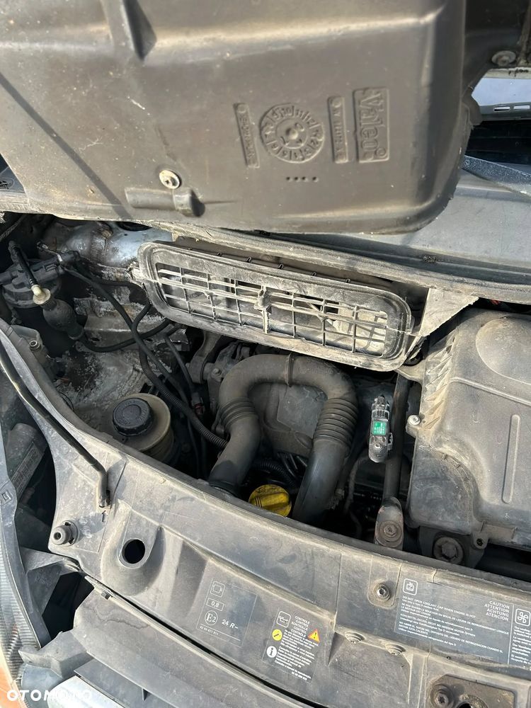 Opel Vivaro - 16