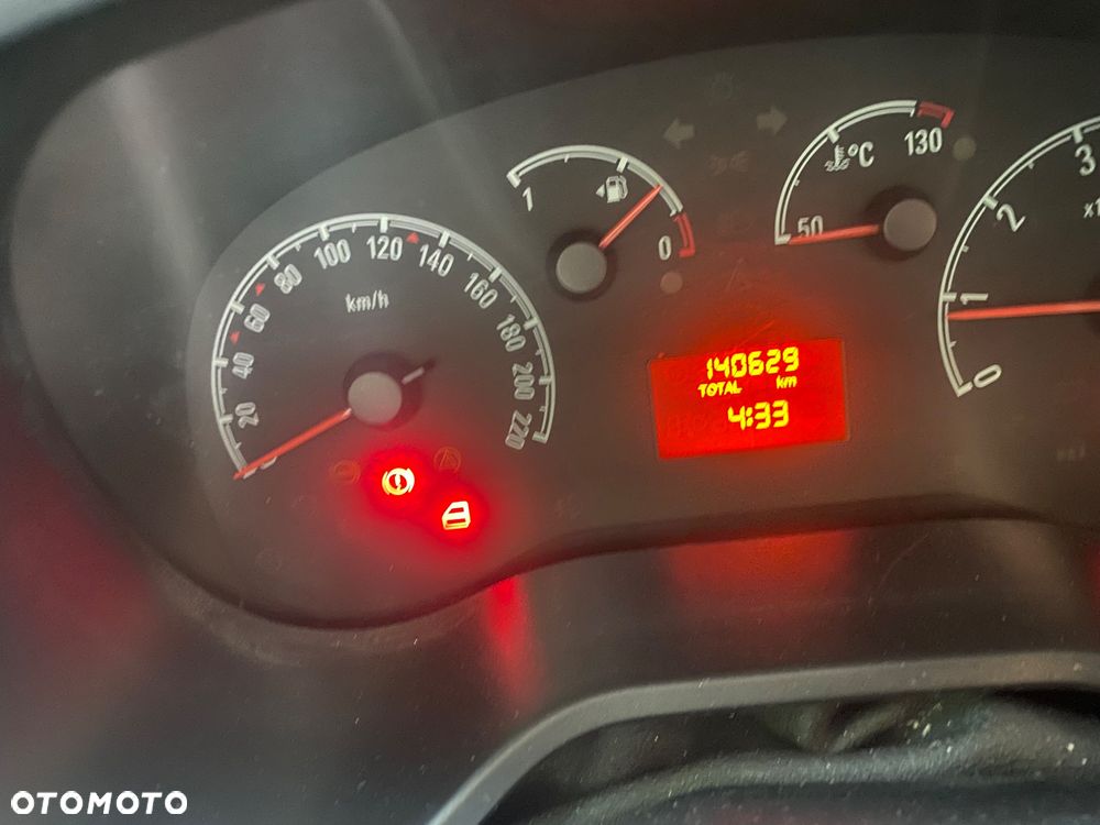 Opel Combo - 8