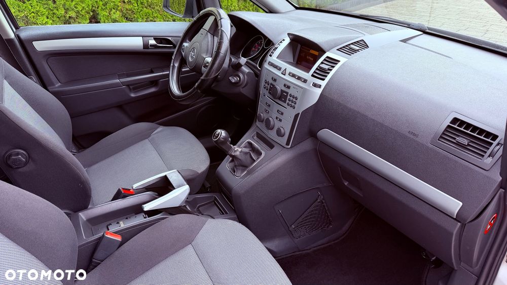 Opel Zafira 1.6 Elegance - 27