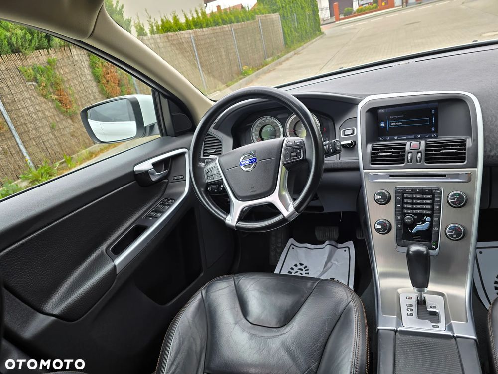 Volvo XC 60 D3 Momentum - 27