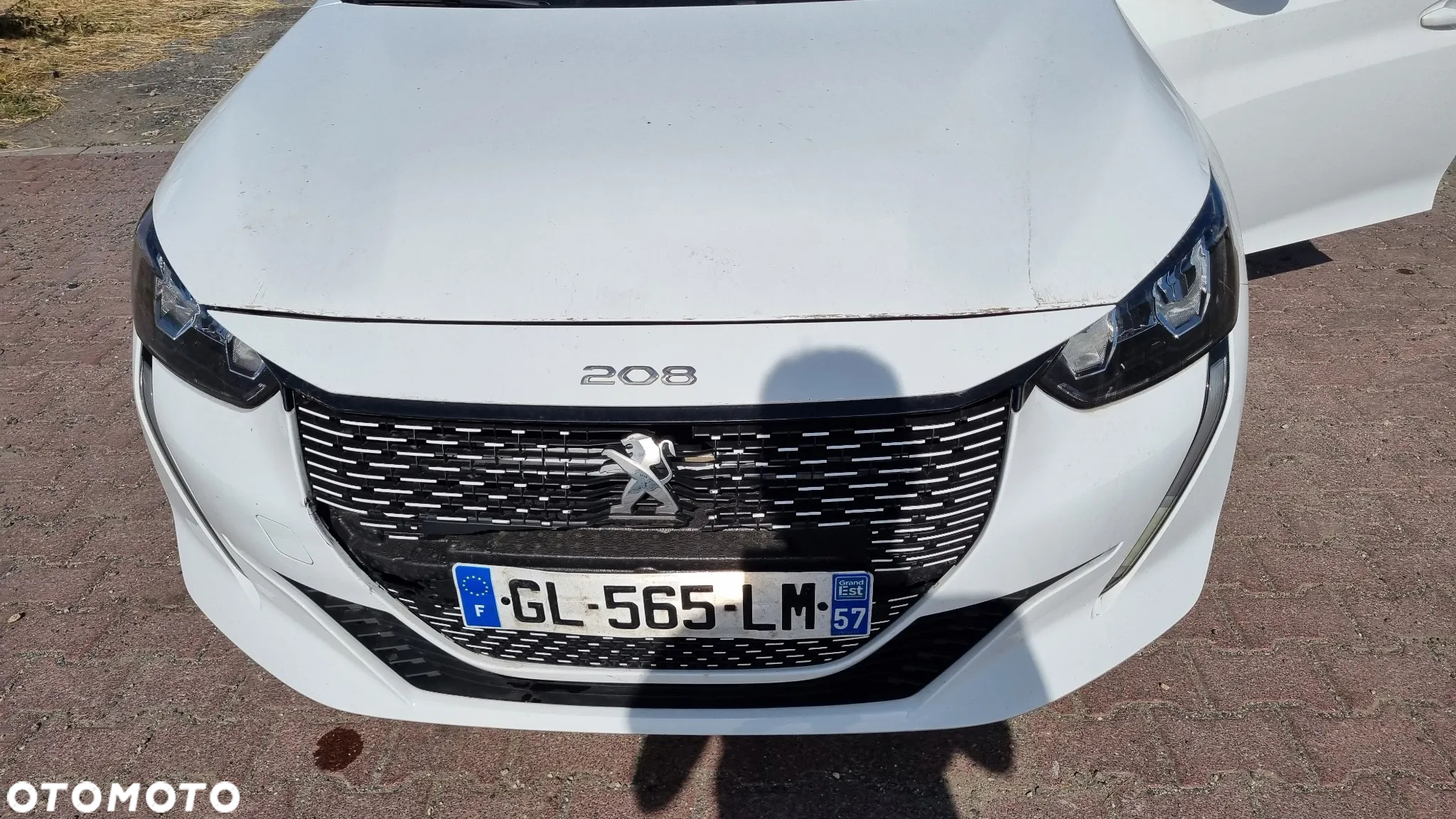 Peugeot 208 - 34