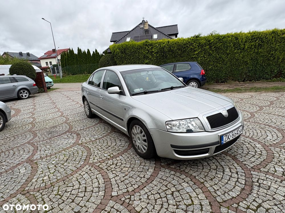 Skoda Superb 1.8 Turbo Elegance - 7