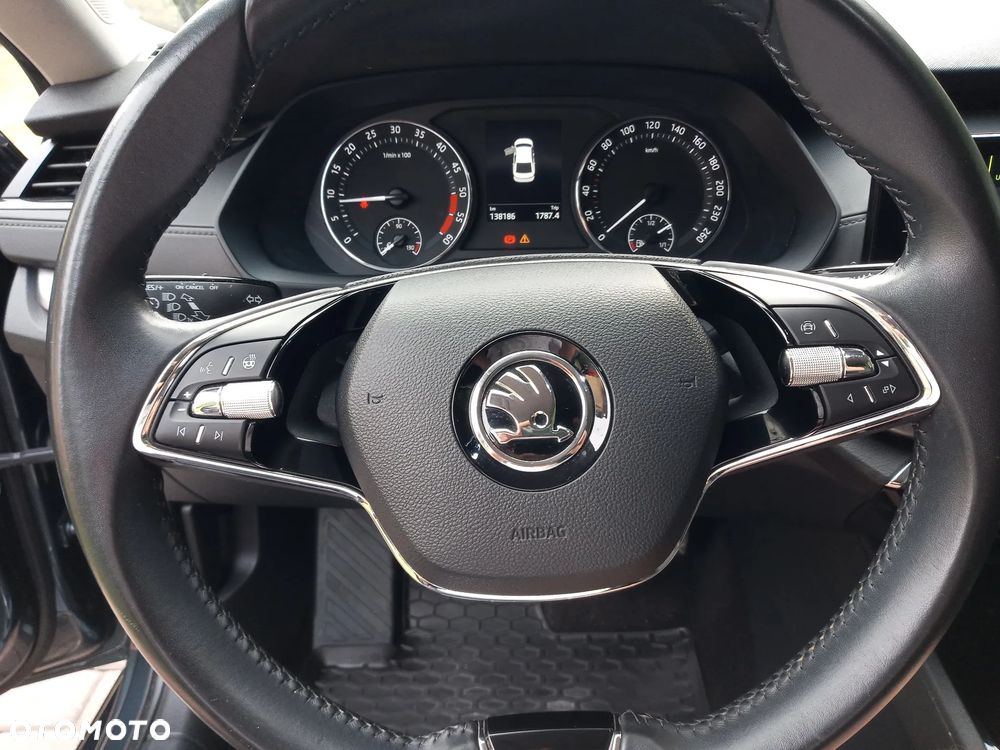 Skoda Octavia 2.0 TDI Ambition - 19