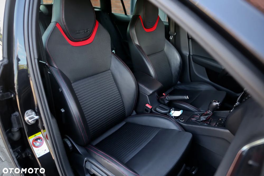 Skoda Octavia 2.0 TDI DSG RS - 23