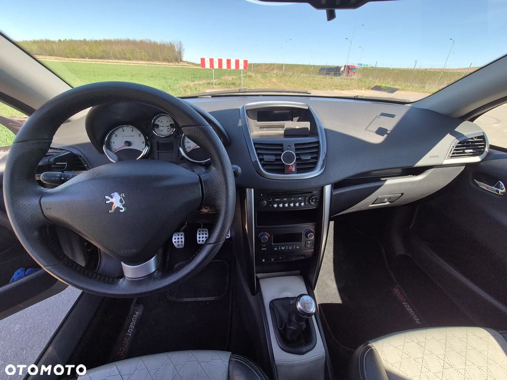Peugeot 207 CC - 14
