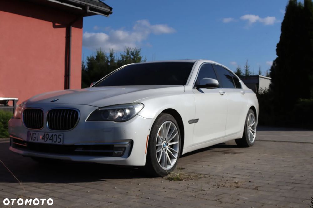 BMW Seria 7 750i - 3