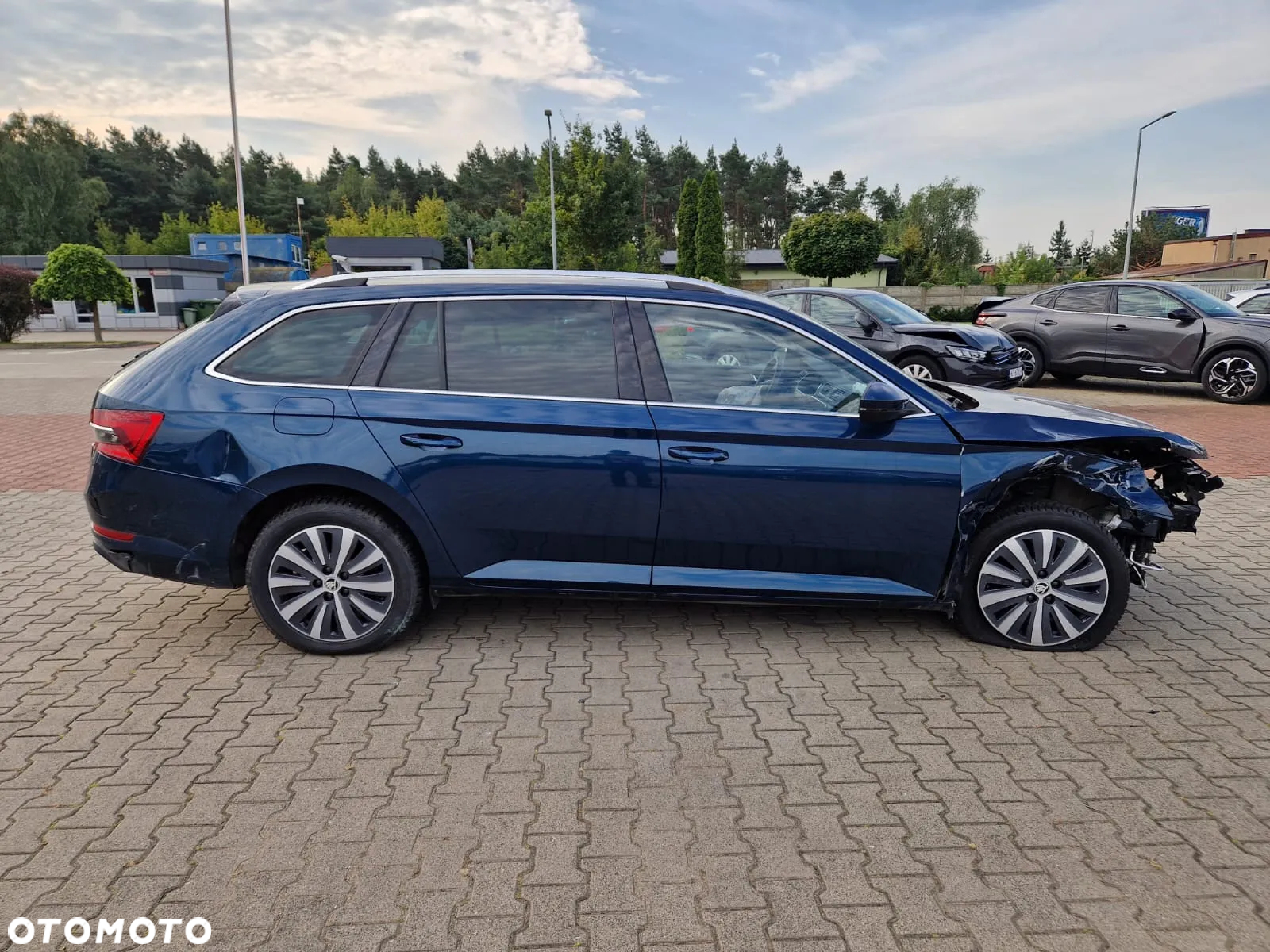 Skoda Superb 2.0 TDI SCR Style DSG - 5