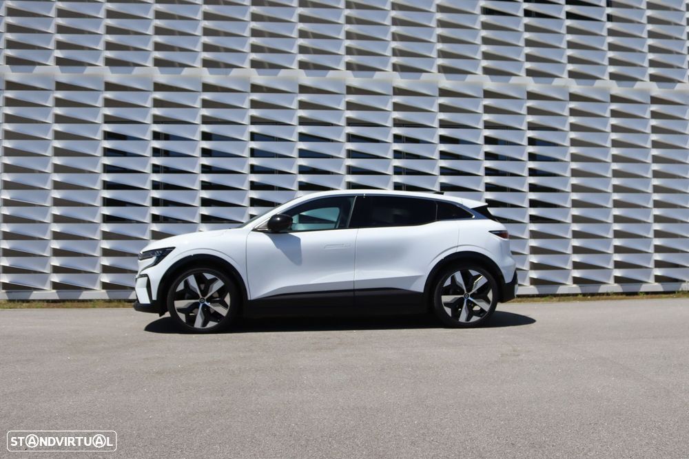 Renault Mégane E-Tech - 5