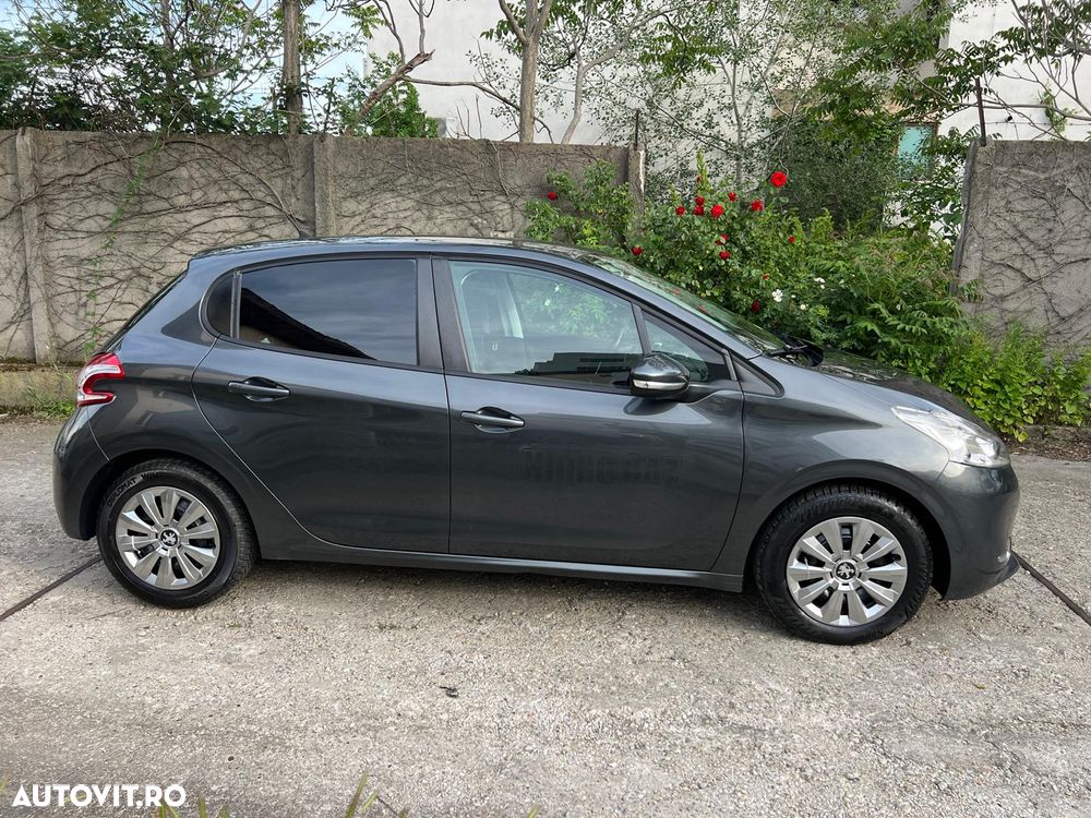 Peugeot 208 1.6 BlueHDi FAP Style - 13