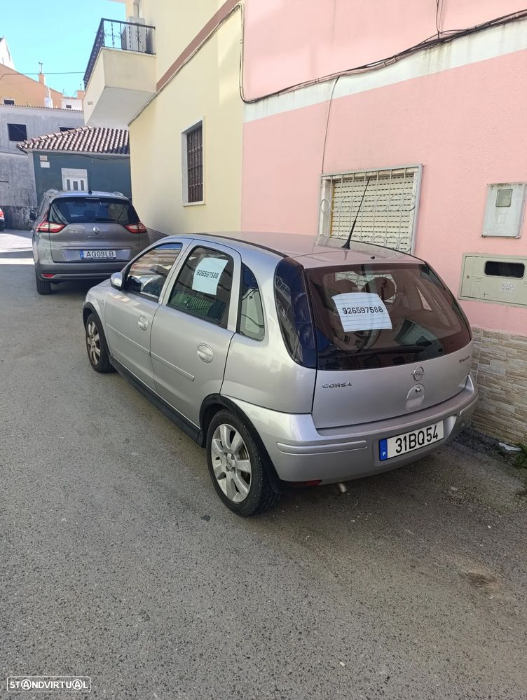 Opel Corsa 1.2 Twinport First - 1